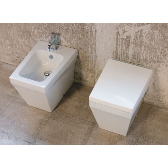 Sanitari filo parete con Wc e bidet monoforo B.side azzurra ceramica